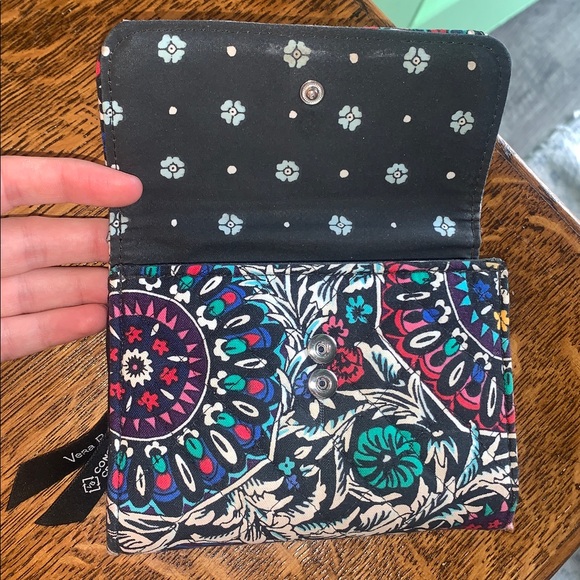 Vera Bradley Stained Glass Medallion Pattern Wallet - Picture 4 of 8